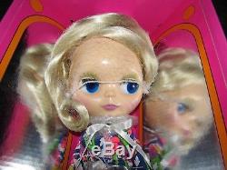 Ashton Drake Hasbro Blythe Big Eyes Doll 1st Reissue Flower Power Blonde NRFB