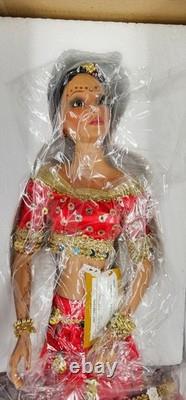 Ashton Drake Hindu Bride Doll'Sparkling Radiance' by Sandra Bilotto 21 SR