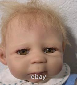 Ashton Drake Hold Me Baby Doll Denise Farmer Newborn World of Wonder Austin Box