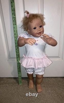 Ashton Drake Isabella's First Steps Interactive Walking Baby Doll Linda Murray