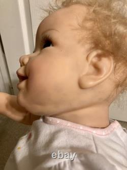 Ashton Drake Isabella's First Steps Interactive Walking Baby Doll Linda Murray