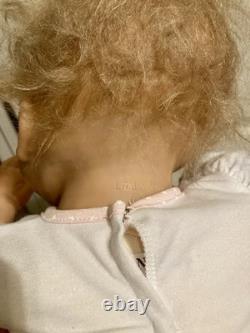 Ashton Drake Isabella's First Steps Interactive Walking Baby Doll Linda Murray
