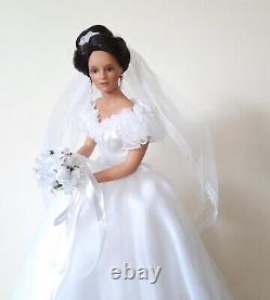 Ashton-Drake Large (19 inch) Doll, White Roses, Bride porcelain doll. Box