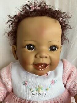 Ashton Drake Linda Murray TAYLOR'S TICKLISH TOOTSIES Interactive Baby Doll (BB)