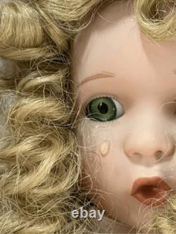 Ashton Drake Little Bo Peep doll by Wendy Lawton Nursery Rhyme Series