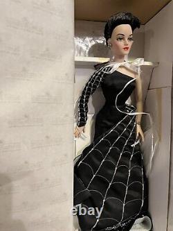 Ashton Drake Madra Black Widow Doll with Shipper AP40 COA Gene Marshall Collection