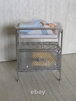 Ashton Drake Micro Miracles Baby Evan Mini Metal Bassinet Barbie Baby Towel