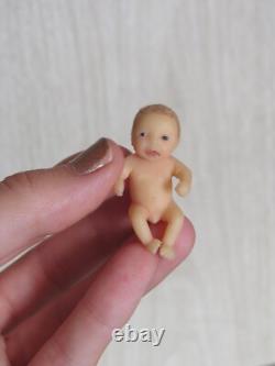 Ashton Drake Micro Miracles Baby Evan Mini Metal Bassinet Barbie Baby Towel