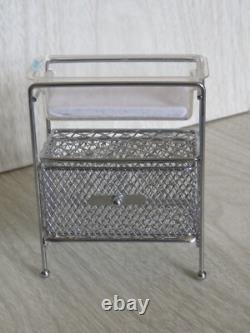 Ashton Drake Micro Miracles Baby Evan Mini Metal Bassinet Barbie Baby Towel