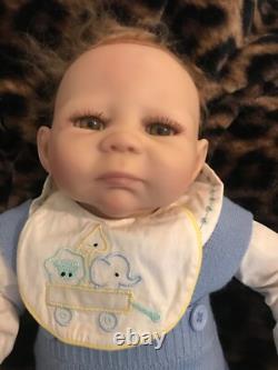 Ashton Drake Newborn World Of Wonder Denise Farmer Hold Me Baby Doll 2007