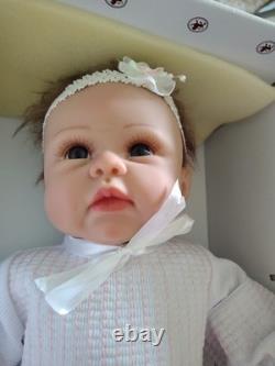 Ashton Drake'Olivia's Gentle Touch' Vinyl Doll 21 NIB