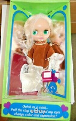 Ashton Drake Pow Wow Poncho blonde Blythe Doll Mint in box