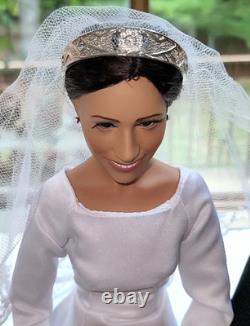 Ashton-Drake Prince Harry Meghan 2018 Royal Wedding Doll Set Bride Groom