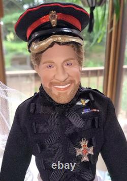 Ashton-Drake Prince Harry Meghan 2018 Royal Wedding Doll Set Bride Groom