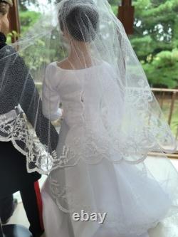 Ashton-Drake Prince Harry Meghan 2018 Royal Wedding Doll Set Bride Groom