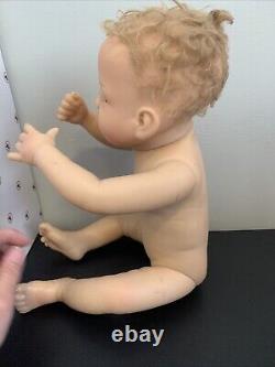 Ashton-Drake Rub-A-Dub-Dub, Layla Doll WithCOA Orig Box by Linda Murray