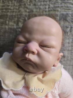 Ashton Drake So Truly Real Welcome Home Baby Emily Doll Linda Webb Newborn