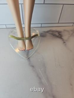 Ashton-Drake Ultimately Madra- Blonde-COA #866-Mel Odom-with Extra Outfit No Box