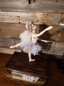 Ashton Drake Vintage Ballerina Doll Larissa The Dress Rehersal 11