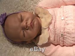 Ashton-Drake Welcome Home Baby Emily So Truly Real Doll Lifelike (v)