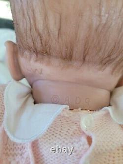 Ashton Drake Welcome Home Emily Linda Webb 21 Reborn Baby Girl Doll