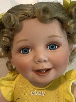 Ashton-drake Galleries Summer Lovin Tweety Porcelain Girl Doll Coa