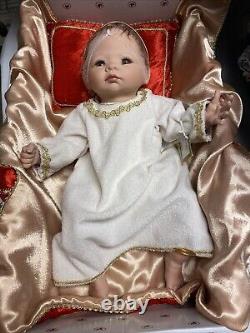 Ashton drake doll A Savior Is Born Artist Linda Murray Signature Edition#0115