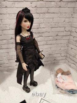 BJD Once Bitten Twice Shy Delilah Noir Never Removed From Box, Extra Outfit