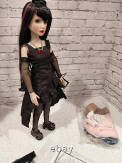 BJD Once Bitten Twice Shy Delilah Noir Never Removed From Box, Extra Outfit