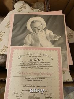 BNIB THE ASHTON-DRAKE GALLERIES'She's Sitting Pretty' Ornamental Doll CG CD1