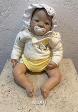 Baby Doll Ashton Drake DAISY Bonnet So Truly Real Life Like Weighted With Box