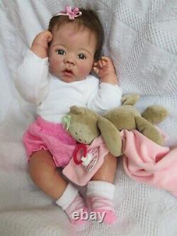 DARLING Reborn Doll = Ashton Drake Reborn Baby GIRL