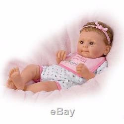 Daddy's Little Girl So Truly Real Poseable, 18 Baby Doll 0302255001 MINT