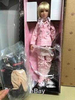 Delilah Noir Its 10 Oclock 16 Bjd Ball Jointed Ashton Drake Doll Nib