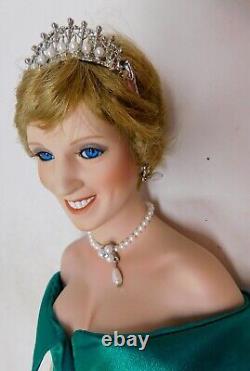 Diana Princess of Wales Ashton Drake Tomescu doll 1998 Green Portrait gown 20