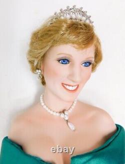 Diana Princess of Wales Ashton Drake Tomescu doll 1998 Green Portrait gown 20