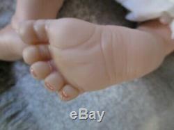 LINDA MURRAY-ASHTON DRAKE SILICONE DOLL20 CollectorsLIFE-LIKENewborn Baby