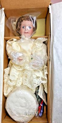 Little Women at Christmas set of 5 Wendy Lawton for Ashton-Drakefree shipping