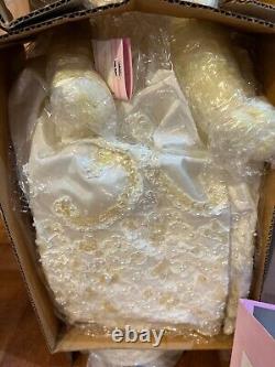 MELODY Ashton Drake Wedding Dress Porcelain Bride Doll Stand Box 92111 McClure