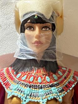 MIB Ashton Drake Cleopatra Queen Of The Nile Egyptian Egypt Porcelain Doll