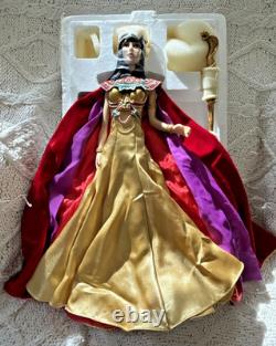 MIB Ashton Drake Cleopatra Queen Of The Nile Egyptian Egypt Porcelain Doll