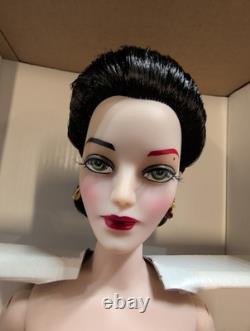 Madra Lord Scarlet Temptress Red Eyebrow 76410 NRFB LE 1250 Gene Marshall 2001