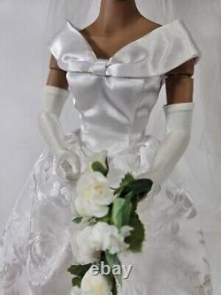 Michelle Obama Commemorative Bride Doll Ashton Drake Galleries COA Number 0167