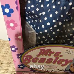 Mrs. Beasley Talking Doll From Family Affair Ashton Drake Galleries 2010 NIB