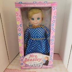 Mrs. Beasley Talking Doll by The Ashton-Drake Galleries (NEW in Box) With