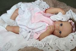 NEW in Box Ashton Drake A Moment In My Arms So Truly Real 20 Girl Baby Doll