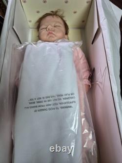 NIB Ashton Drake So Truly Real Welcome Home Baby Emily Doll Linda Webb Newborn