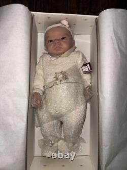 NIB Vintage 1990s Ashton Drake Galleries Lifelike Baby Doll Emily's Loving Eyes