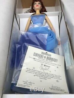 NRFB That Certain Blue Gown convention 16 Madra doll New Rare