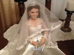 Princess Catherine Kate Middleton and Prince William Wedding dolls Ashton Drake